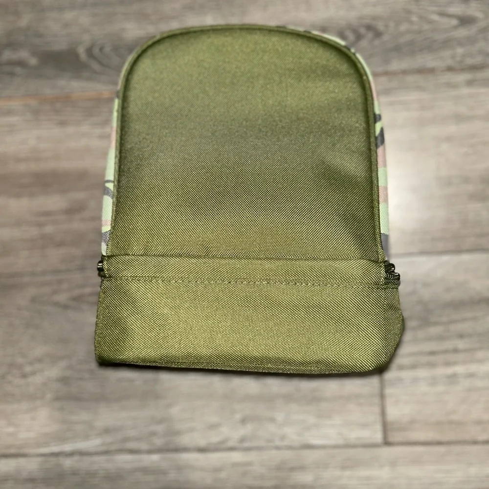 ⭐️Thermos Camo Insulated Lunch Box